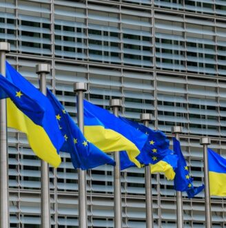 Brussels,,Belgium,-,February,2023,,European,And,Ukrainian,Flags,In